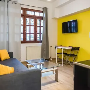 Yellow Geranium Διαμέρισμα